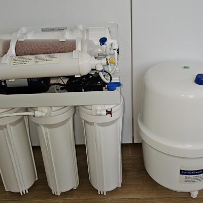 Filtru pentru apa cu osmoza inversa cu pompa